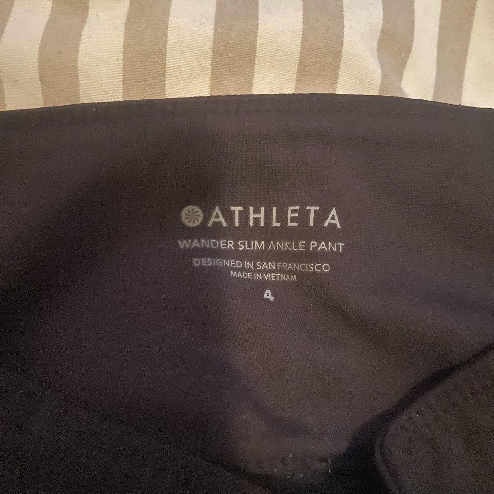 ATHLETA Black wander slim ankle pant